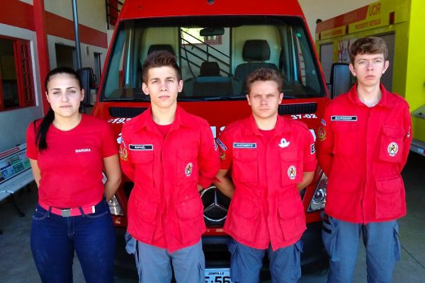 PRESIDENTE GETÚLIO: Bombeiros Voluntários prestam socorro à vítima por engasgamento 0