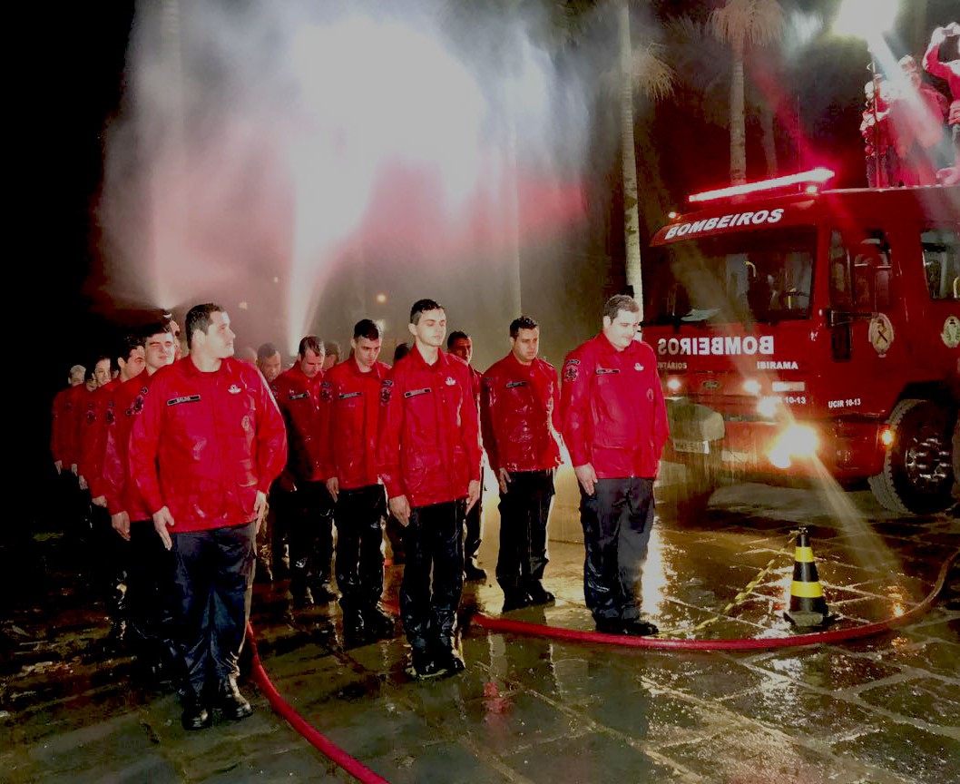 Apoio: Bombeiros Voluntários de Caçador auxiliam em resgates em Rodeio/SC -  Portal Caçador Online