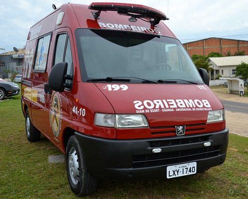 Jaguaruna: Município de Sangão doa ambulância aos Bombeiros Voluntários 0