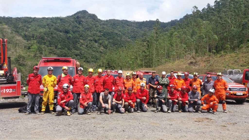 Bombeiros voluntários participaram de simulado no Norte de SC 0