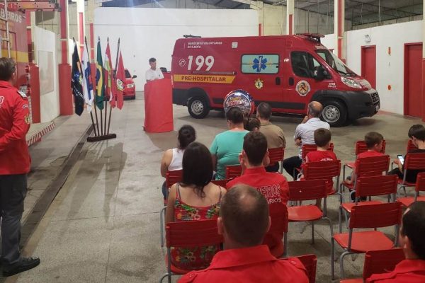 Corporação de Ilhota apresenta nova ambulância 0